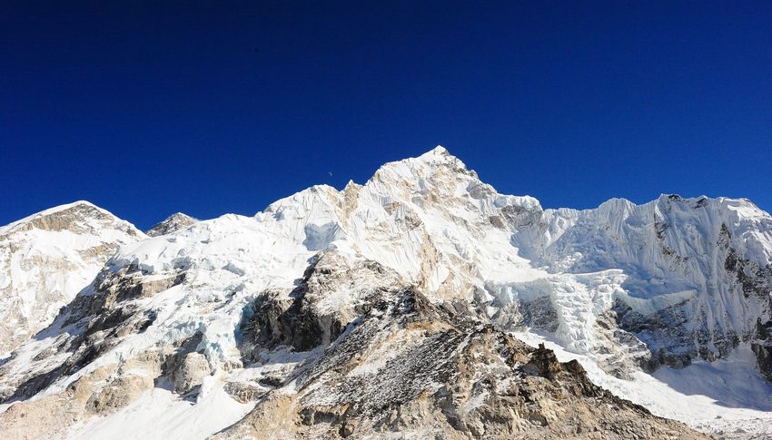 Everest base camp trek in February